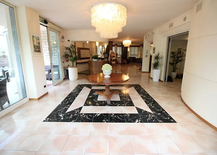 酒店 Fenice Gluten Free 4*